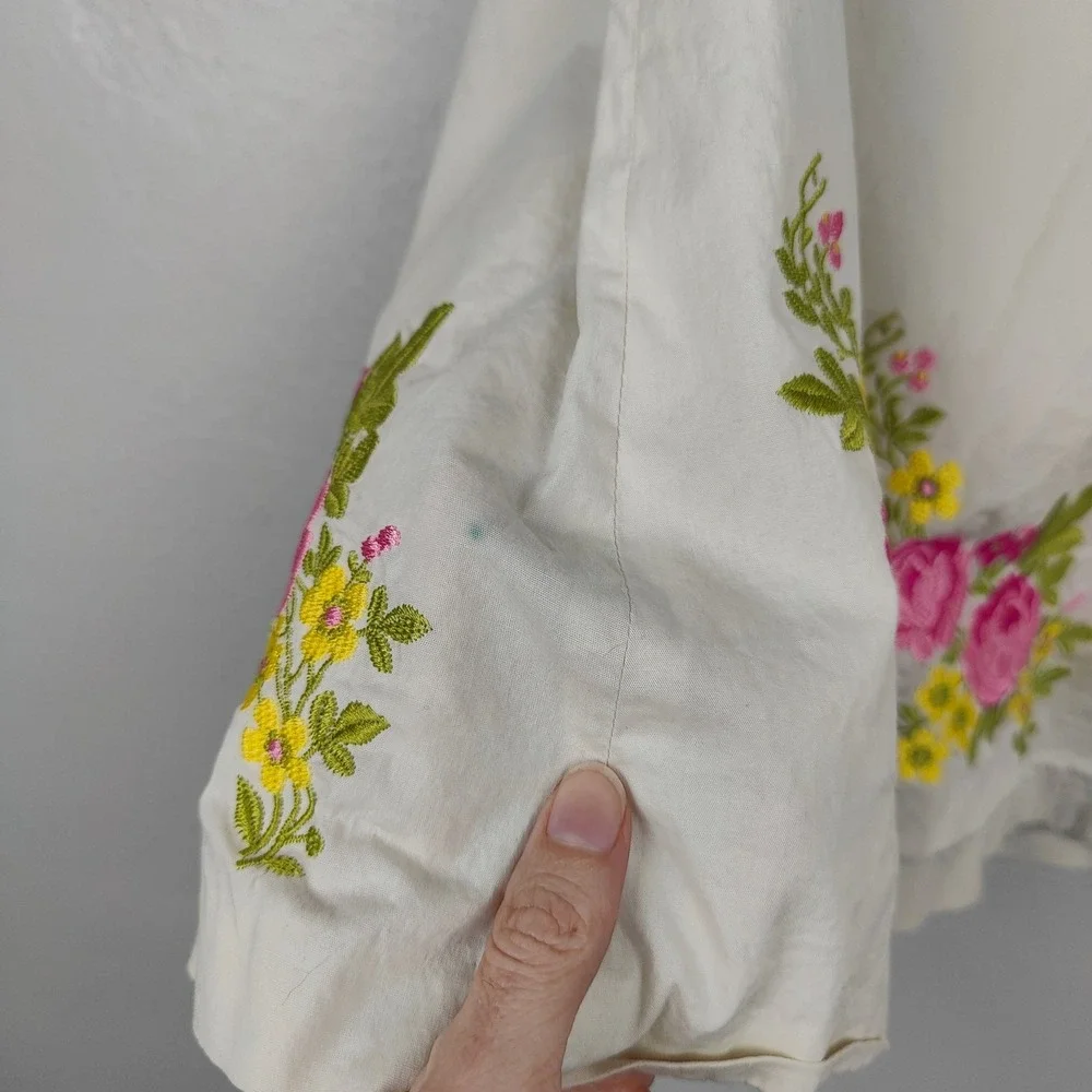 Vintage‎ Y2K Betsey Johnson Embroidered Skirt Womens 6 White Cotton Milkmaid 90s
